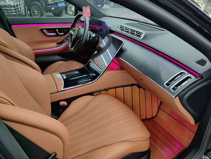 Фото 4 - Mercedes-Benz S-Class