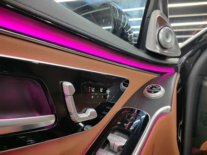 Фото 6 - Mercedes-Benz S-Class