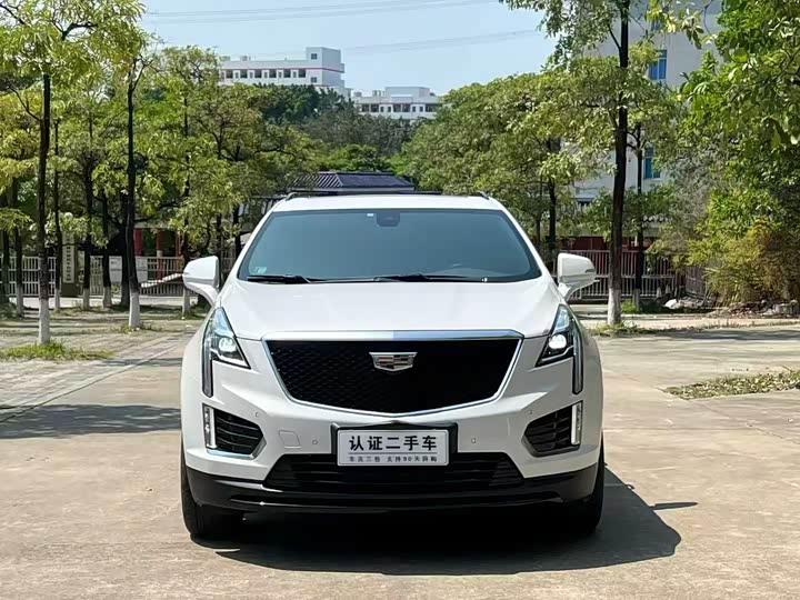 Photo 2 - Cadillac XT5