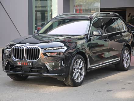 Photo 1 - BMW X7