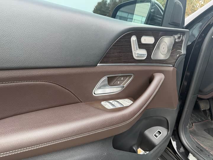 Photo 9 - Mercedes-Benz GLE-Class