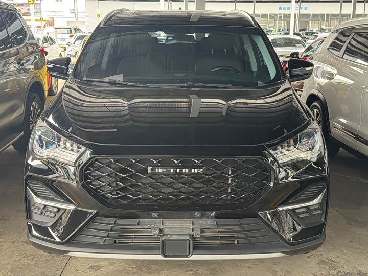 Photo 2 - Jetour X95