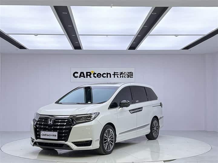 Photo 1 - Honda Elysion