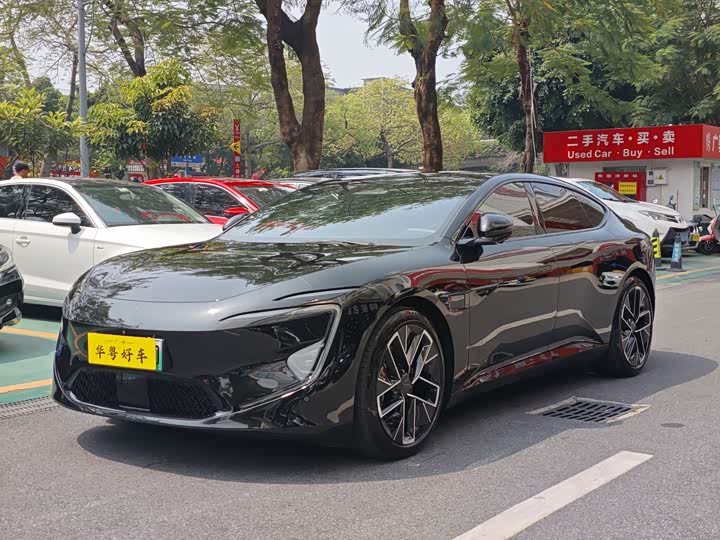 Фото 1 - Avatr 12