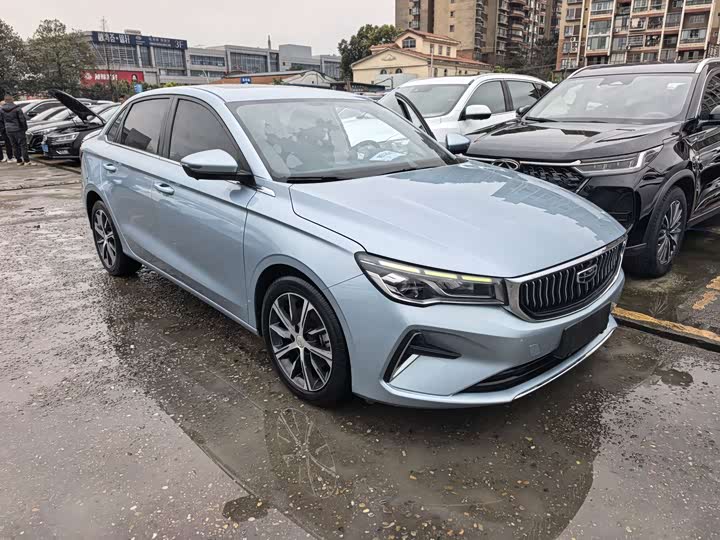 Фото 2 - Geely Emgrand