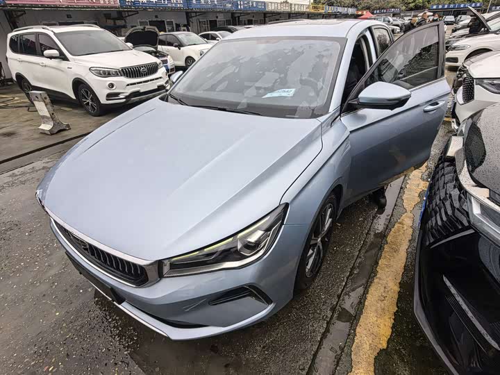 Фото 3 - Geely Emgrand