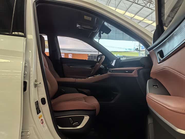 Photo 5 - Changan CS75 Plus