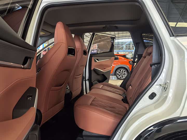 Photo 8 - Changan CS75 Plus