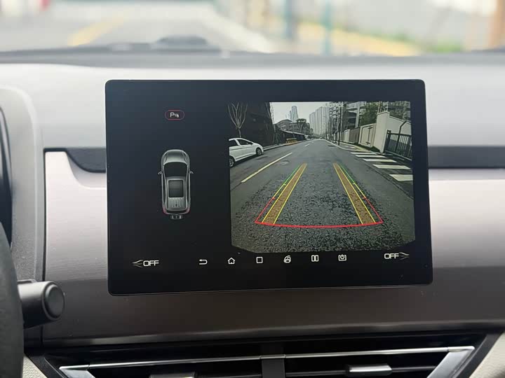 Фото 8 - BYD Yuan Pro