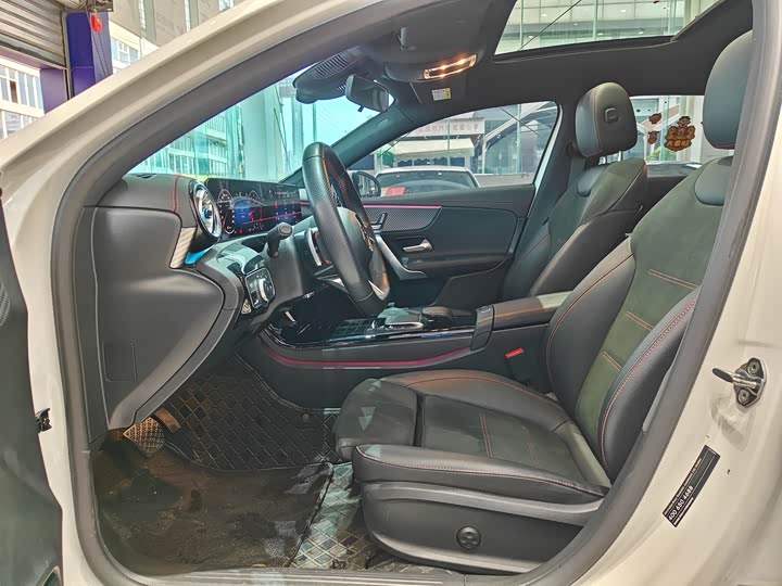 Zdjęcie 5 - Mercedes-Benz A-Class