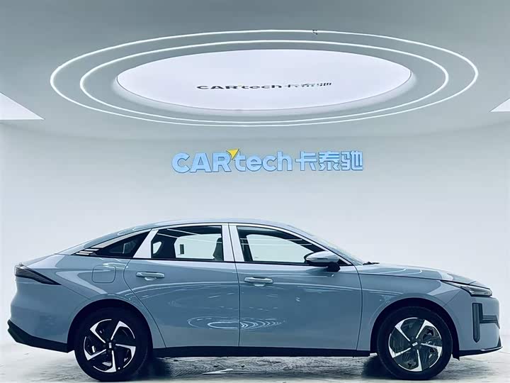 Photo 4 - Geely Galaxy L6