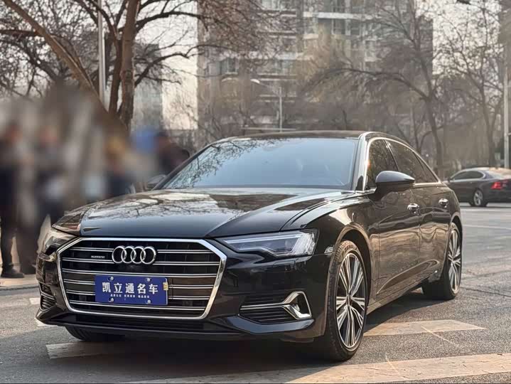 Фото 1 - Audi A6L