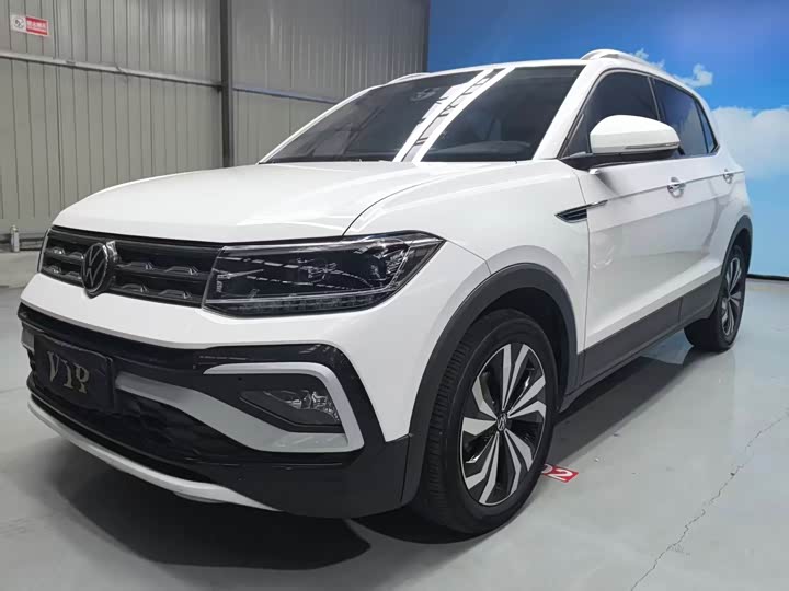 Photo 3 - Volkswagen T-Cross