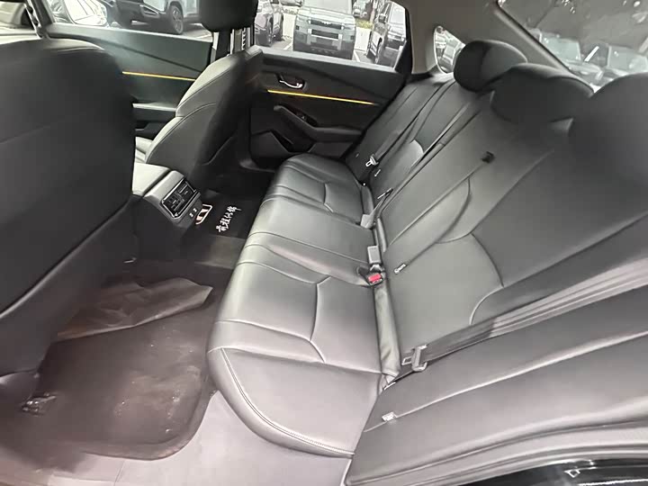 Photo 6 - Honda Accord