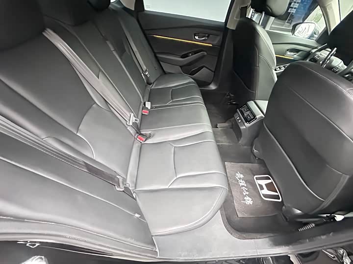 Photo 9 - Honda Accord