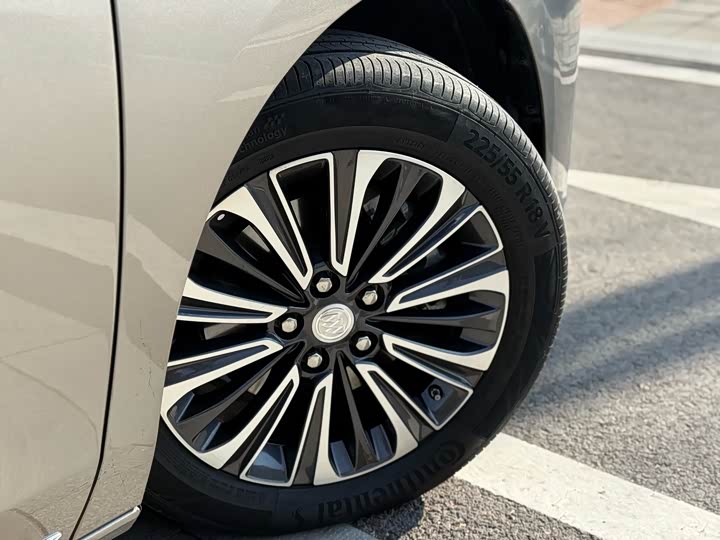 Buick GL8 ES 2023 2023款 ES陆尊 豪华型