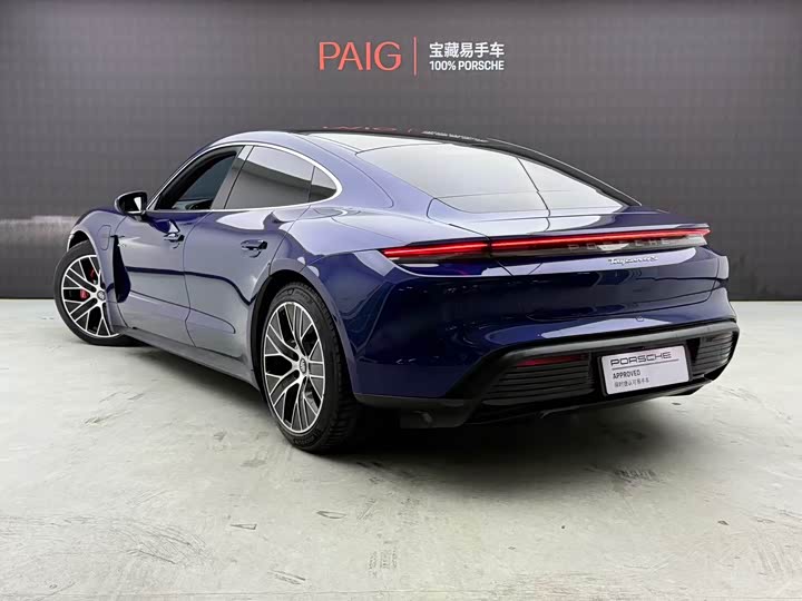 Photo 4 - Porsche Taycan