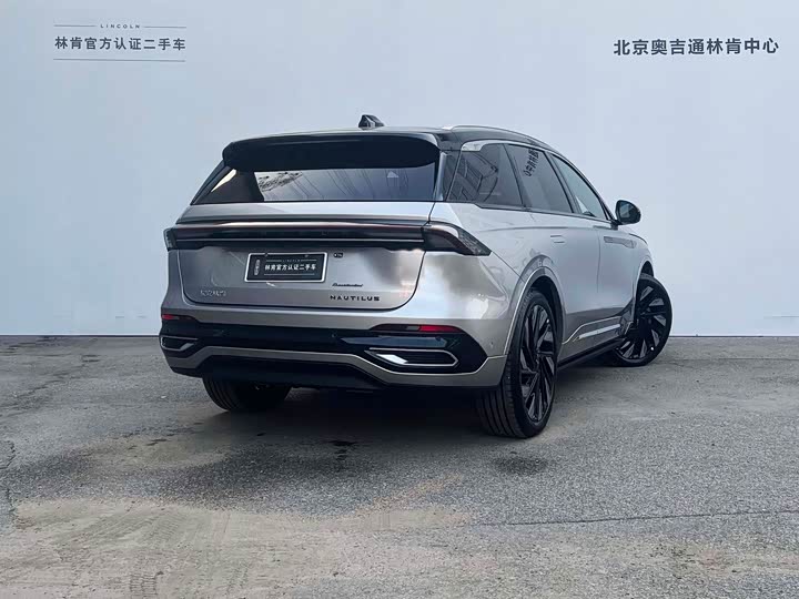 Lincoln Nautilus 2025 2025款 2.0T 四驱总统混动版