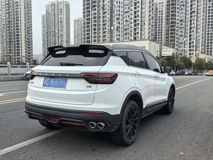 Фото 4 - Geely Coolray