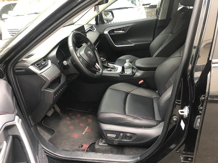 Toyota Wildlander Hybrid 2023 2023款 高性能版 2.5L 四驱激擎版