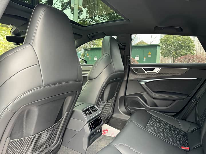 Audi A7 2024 2024款 55 TFSI quattro 尊享型