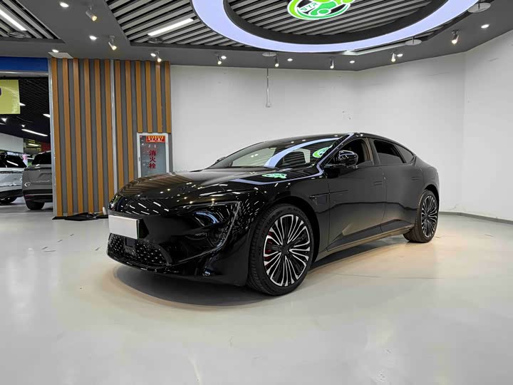 Фото 1 - Avatr 12