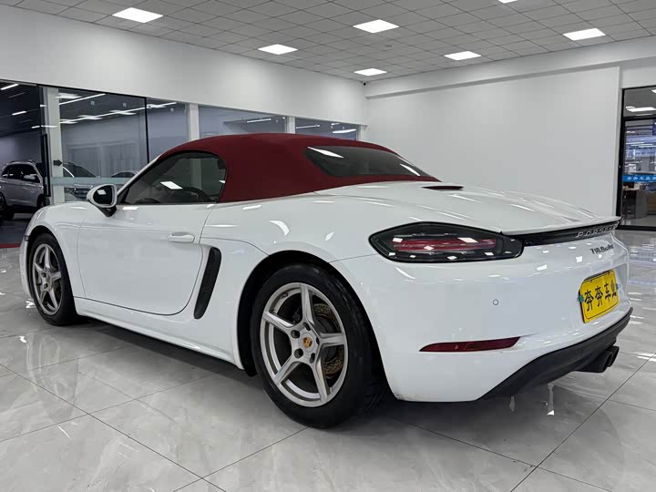 2023 Porsche 718