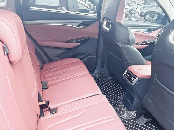 Фото 9 - Changan CS75 Plus