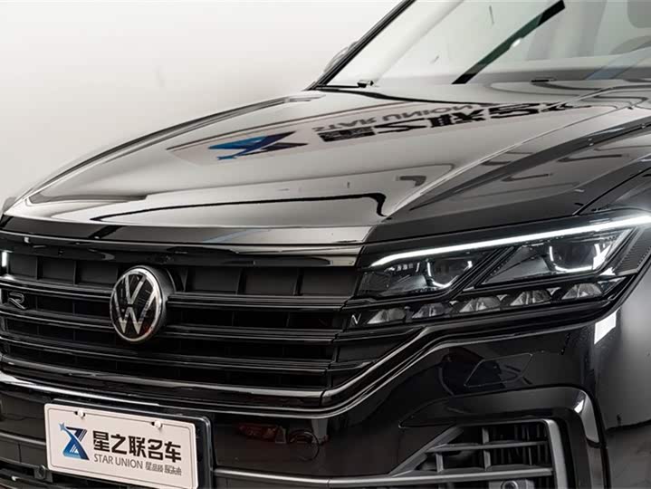 Volkswagen Touareg 2022 2022款 3.0TSI 锐享版 曜黑运动套装