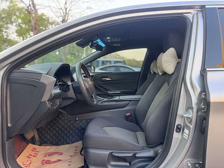 Фото 4 - Toyota Avalon