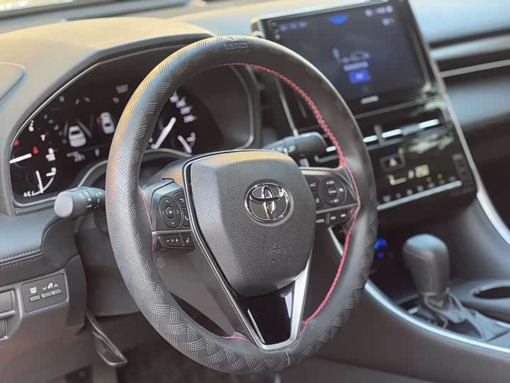 Фото 5 - Toyota Avalon