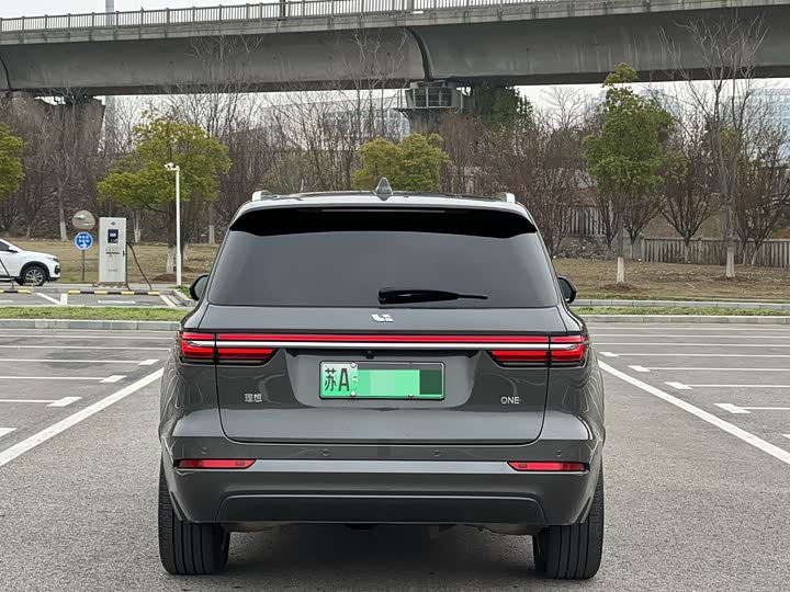 Фото 6 - LiXiang One