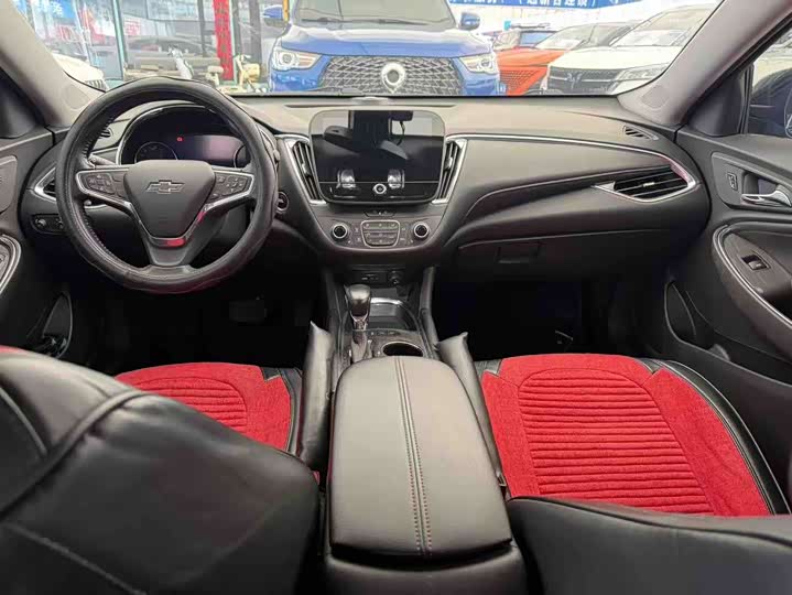 Zdjęcie 2 - Chevrolet Malibu XL