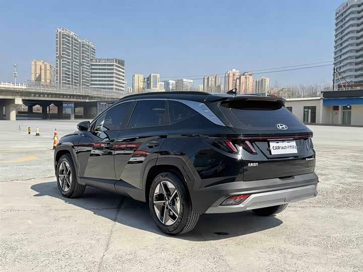 Hyundai Tucson L 2025 2025款 途胜L 1.5T 精英版