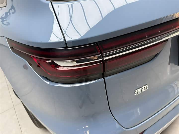 Фото 6 - LiXiang One