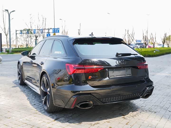 Фото 3 - Audi RS 6