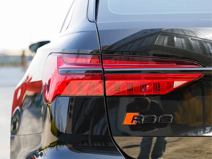 Фото 7 - Audi RS 6