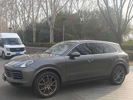 Photo 1 - Porsche Cayenne