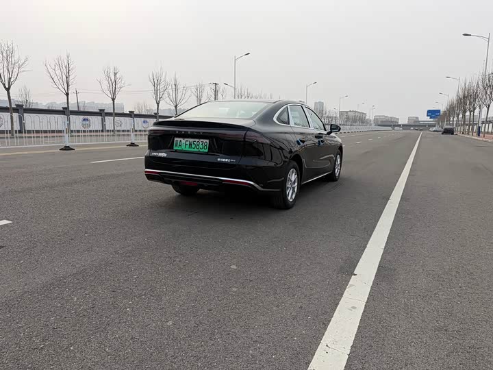 Geely Galaxy Starshine 6 2026 2026款 125km远航版