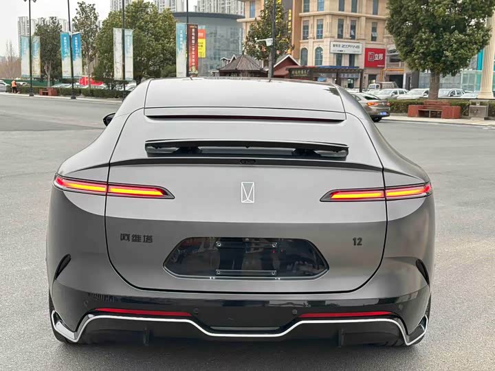 Фото 8 - Avatr 12