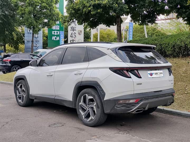 Фото 4 - Hyundai Tucson L