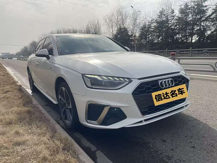 Фото 8 - Audi A4L