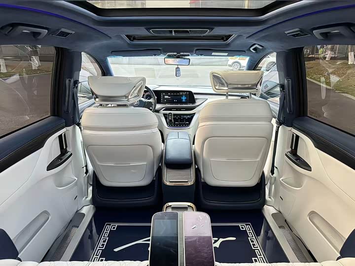 Buick GL8 ES 2020 2020款 Avenir艾维亚 四座尊礼版