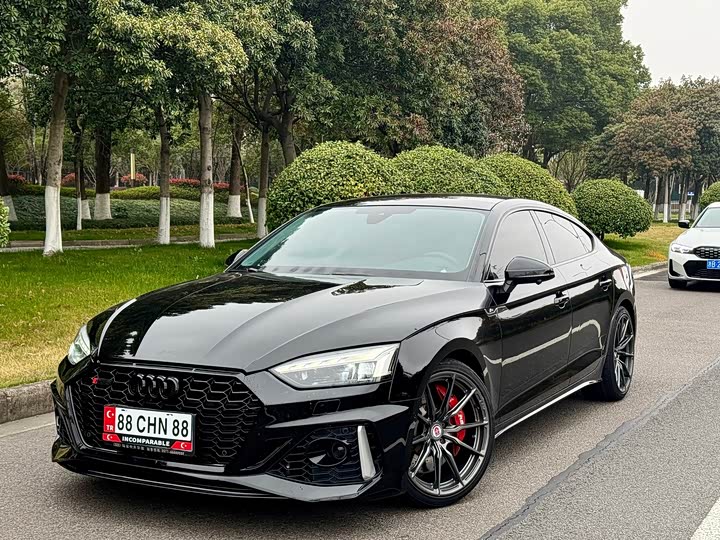 Фото 1 - Audi A5