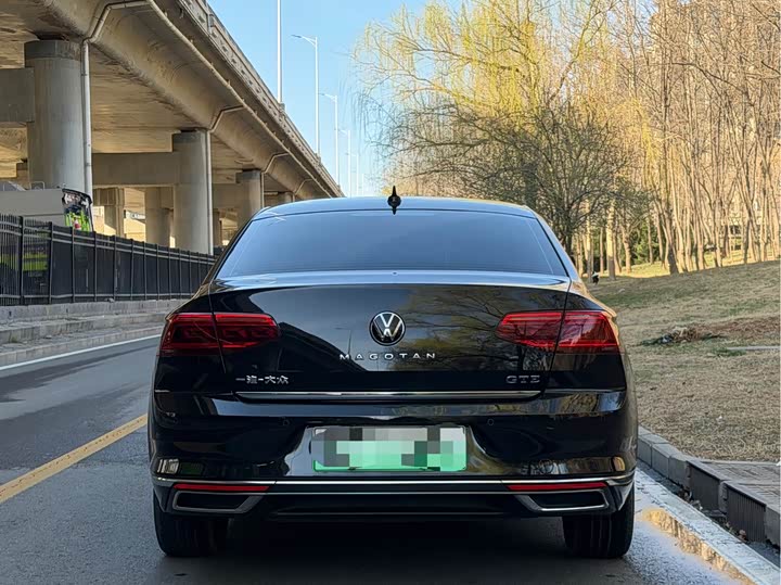 Фото 5 - Volkswagen Magotan GTE Hybrid