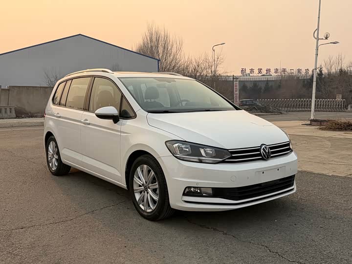 2021 Volkswagen Touran L