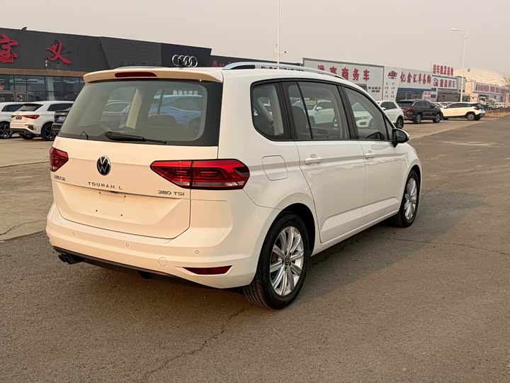 Volkswagen Touran L 2021 2021款 途安L 280TSI DSG舒适版 7座