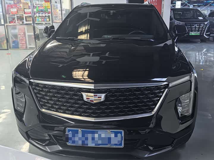 Фото 2 - Cadillac XT4