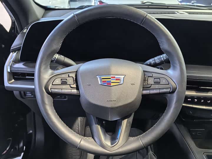 Фото 5 - Cadillac XT4