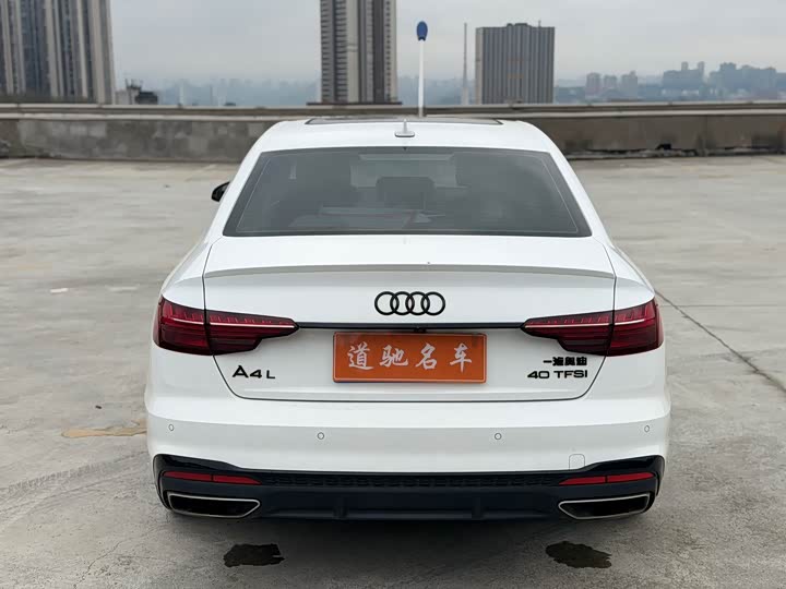 Фото 5 - Audi A4L